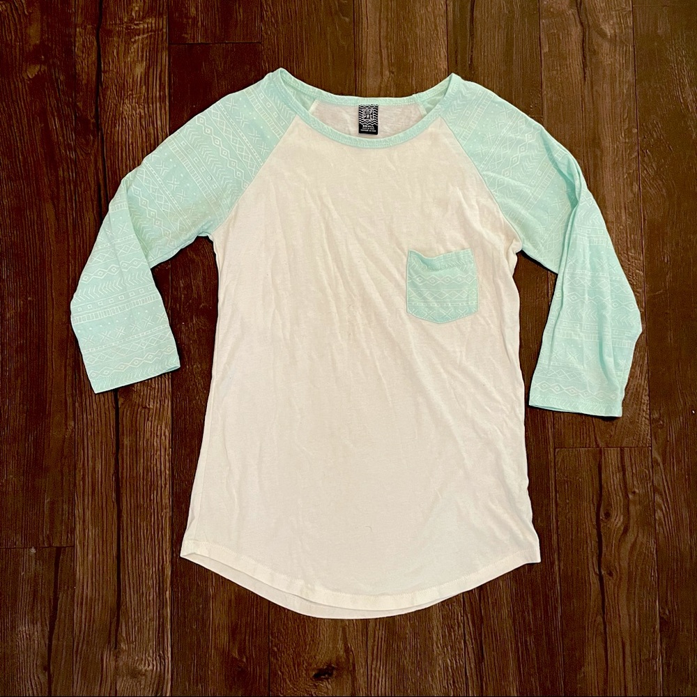 Empyre Tribal Print 3/4 Sleeve